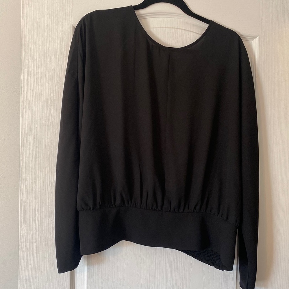 NWT EXPRESS BLACK LONG SLEEVE BLOUSE WITH SMOCKED BACK HEM SZ XL